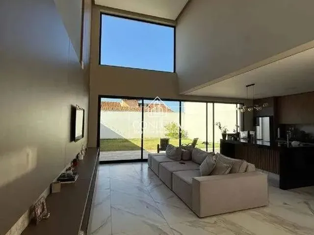 Imagem 1: Casa À Venda em Cidade Jardim, Uberlândia 3 Quartos, 2 Suítes, Acabamento Em