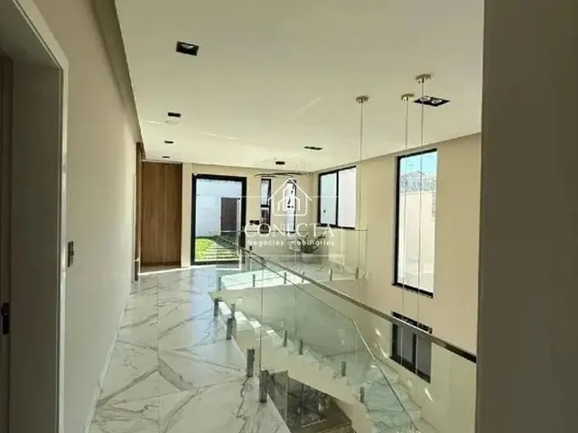 Imagem 2: Casa À Venda em Cidade Jardim, Uberlândia 3 Quartos, 2 Suítes, Acabamento Em