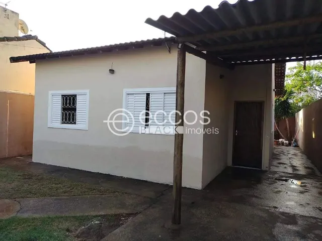 Imagem: Casa À Venda, 3 Quartos, 3 Suítes, 2 Vagas