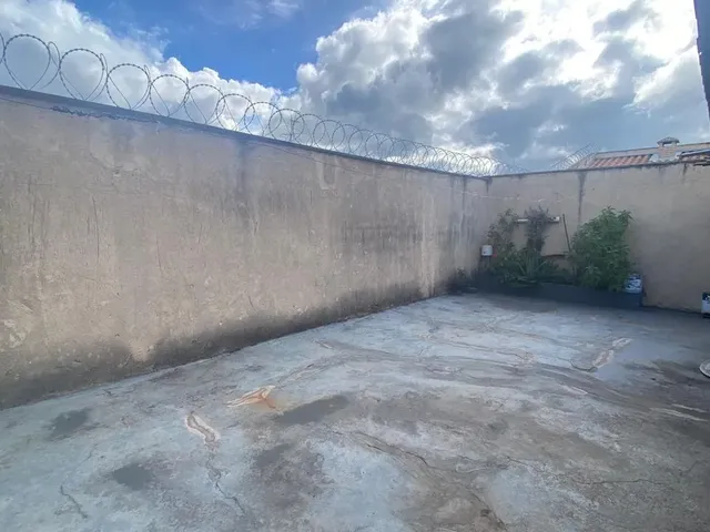 Imagem: Casa com 4 Dormitórios À Venda.-Luizote