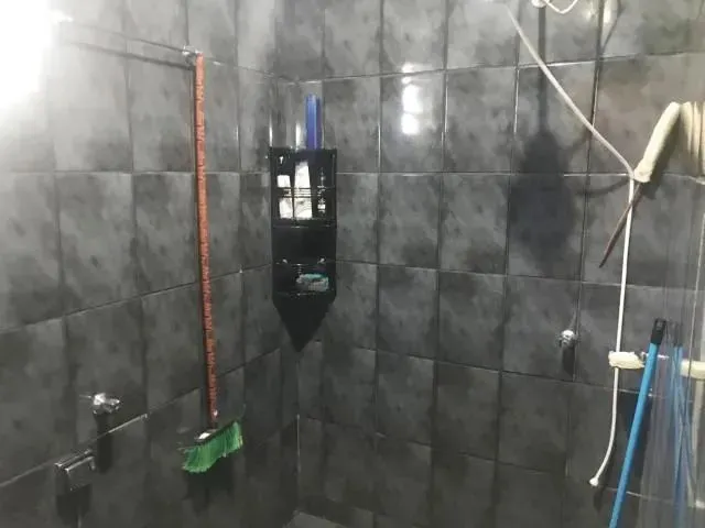 Imagem 16: Sobrado com Um Apartamento, Duas Casas e Um Cômodo Comercial a Venda B. Jaraguá