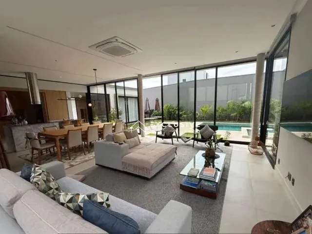 Imagem: Casa com 5 Quartos À Venda, 360 M² por