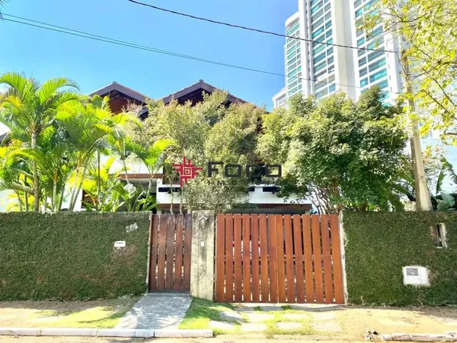 Imagem: Casa / Condomínio Jd. Colinas / 06 Dormitórios