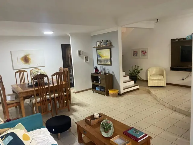 Imagem: Casa Triplex Dentro de Condomínio R$450.000