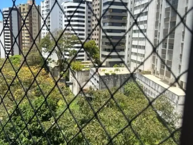 Imagem: Apartamento Espaçoso no Largo da Graça