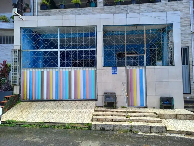 Imagem: Casa 2/4, Ampla com Garagem e Quintal