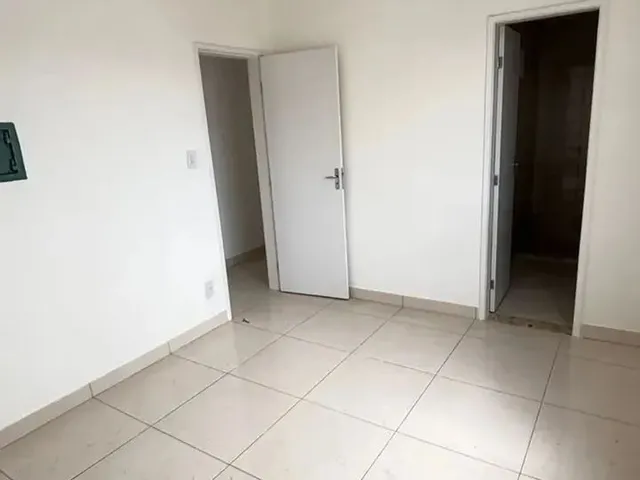 Imagem 7: Apartamento a Venda de 3/4, 1 Suíte + Dependência e 2 Garagens em Luís Anselmo