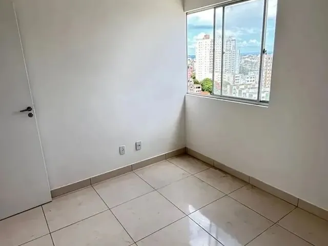 Imagem 2: Apartamento a Venda de 3/4, 1 Suíte + Dependência e 2 Garagens em Luís Anselmo