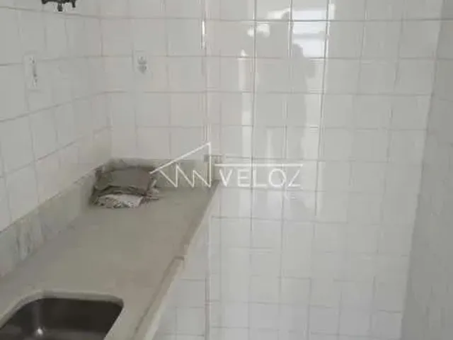 Imagem 15: Kitnet/Conjugado - / Residencial / Centro