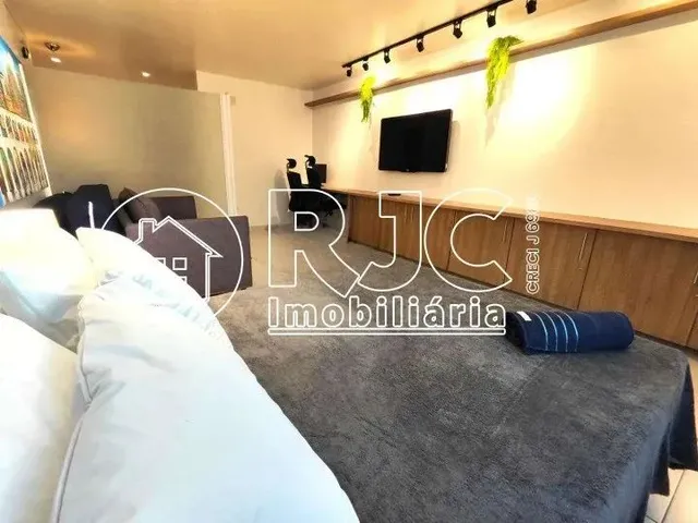 Imagem 14: Imóvel para Venda com 33 Metros Quadrados com 1 Quarto em Centro - Rio de Janeiro - Rj