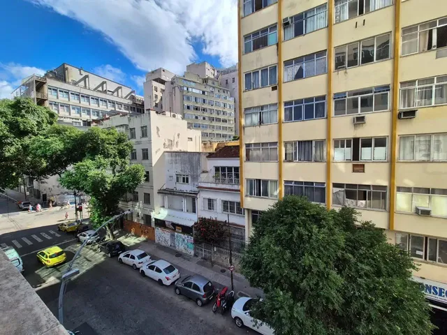 Imagem 3: Imóvel para Venda Possui 31 Metros Quadrados com 1 Quarto em Centro - Rio de Janeiro - Rj