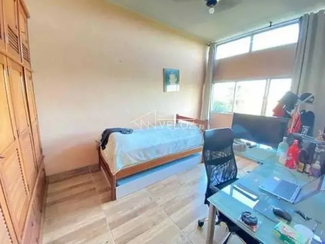 Imagem: Apartamento Padrão / Residencial / Glória