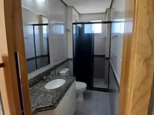 Imagem 11: Apartamento para Alugar com Armários Planejados e 3 Quartos Sendo 1 Suíte