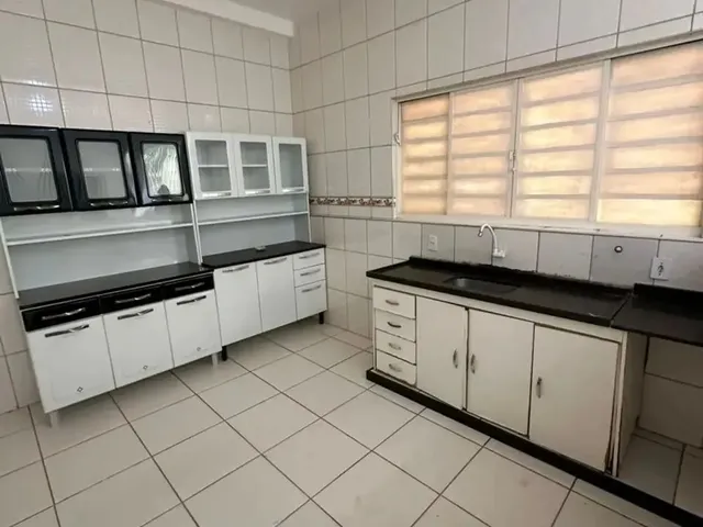 Imagem: Casa para Alugar com 2 Quartos no Cpa