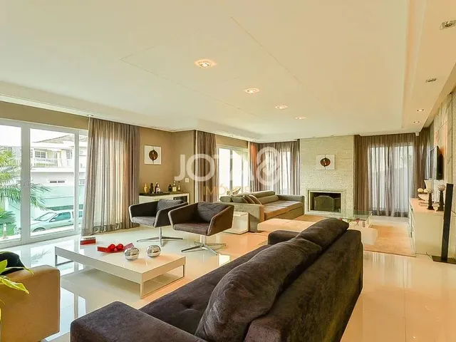 Imagem 1: Casa em Condomínio com 4 Quartos no Ecoville Casa em Condomínio com 4 Quartos No