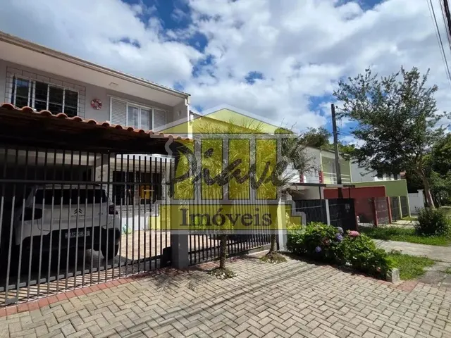 Imagem: Casa Residencial em Curitiba - Pr, santa