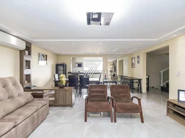 Imagem 1: Casa em Condominio a Venda com 268M2 Privativos com 4 Quartos no São Braz - Curitiba - Pr