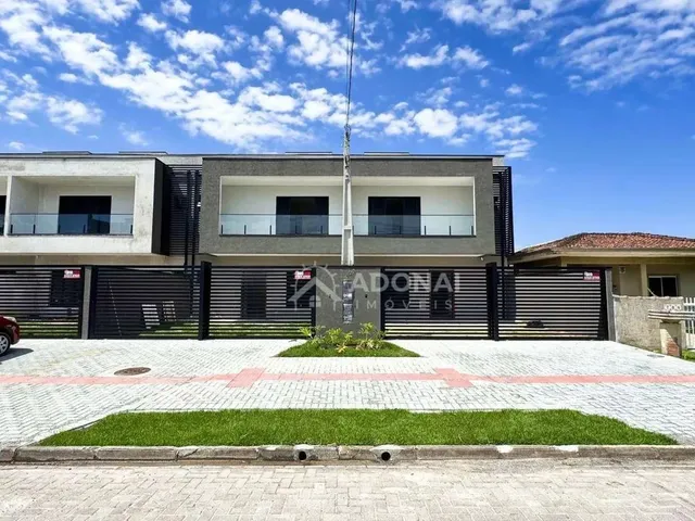 Imagem: Sobrado com Piscina, 4 Dormitórios À Venda