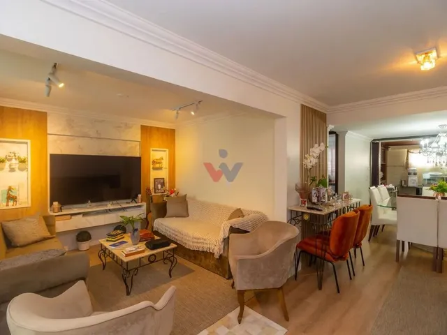 Imagem: Lindo Sobrado Triplex no Bairro Seminário