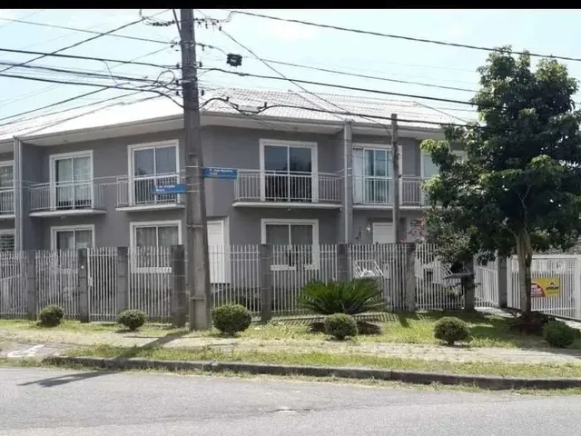 Imagem 2: Sobrado em Rua Doutor Arnaldo Moura - Mossunguê - Curitiba/Pr
