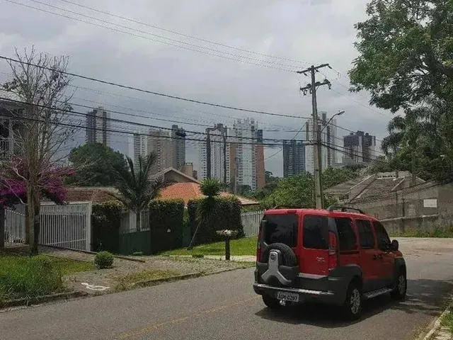 Imagem 9: Sobrado em Rua Doutor Arnaldo Moura - Mossunguê - Curitiba/Pr