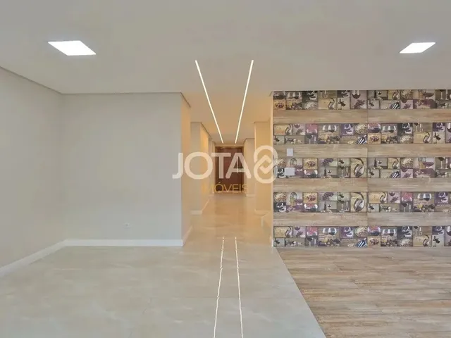 Imagem 3: 3 Quartos Uma Suíte. Estar e Jantar. Amplo Terreno. 3 Quartos Uma Suíte. Estar e Jantar