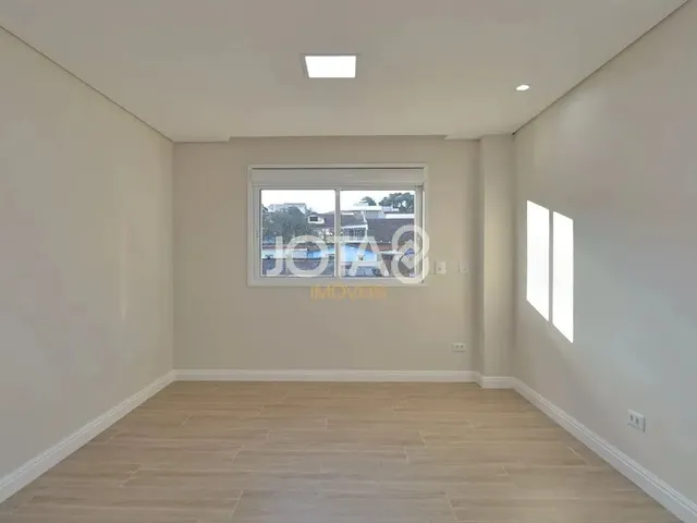 Imagem 11: 3 Quartos Uma Suíte. Estar e Jantar. Amplo Terreno. 3 Quartos Uma Suíte. Estar e Jantar