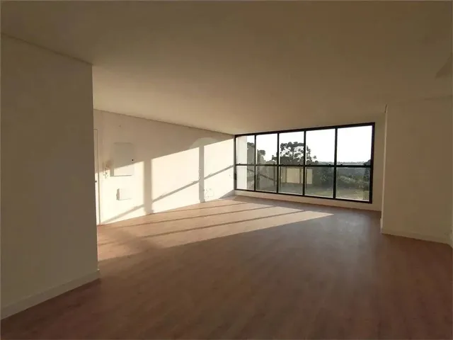 Imagem 9: Duplex para Venda Possui 185 Metros Quadrados com 3 Quartos em Santo Inácio - Curitiba