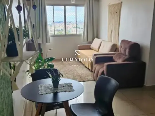 Imagem: O apartamento possui 3 Dormitórios, 1 Banheiro, 1 Vaga na