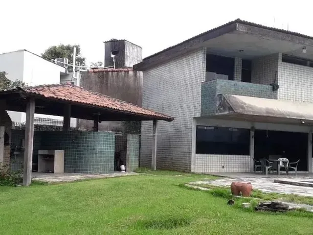 Imagem 8: Casa Localizada no Poço - 400M² - 05 Qts / 02 Suítes - 02 Vagas de Garagem - Jardim