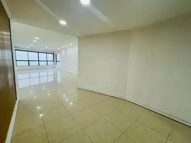 Imagem 3: Apartamento Edf. Ivan de Souza, Av. Boa Viagem.(Ref.: R234193