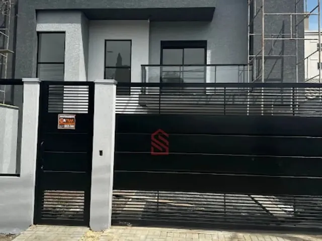 Imagem 2: Espetacular Sobrado À Venda em Curitiba-Pr, Bairro Campo Comprido: 3 Quartos, 3 Suítes