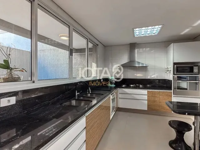 Imagem 13: Casa Ensolarada com 3 Suítes em Condomínio Casa Ensolarada com 3 Suítes em Condomínio
