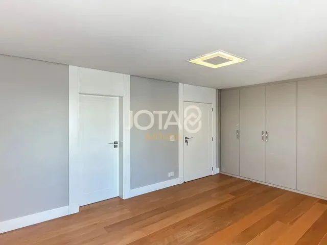 Imagem 6: Apartamento Reformado 4 Quartos no Wimbledon Park Apartamento Reformado no Wimbledon Park