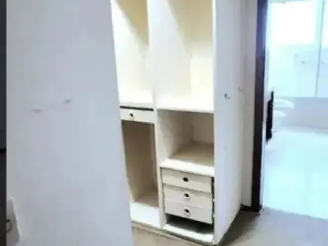 Imagem 7: Apartamento para Venda em Curitiba, Água Verde, 4 Dormitórios, 2 Suítes, 3 Banheiros