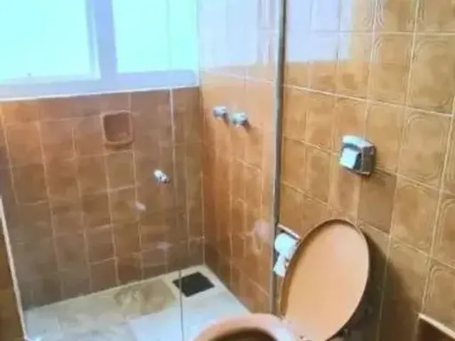 Imagem 8: Apartamento para Venda em Curitiba, Água Verde, 4 Dormitórios, 2 Suítes, 3 Banheiros