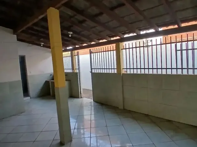 Imagem 9: Casa para Alugar com 3 Quartos no Tijucal