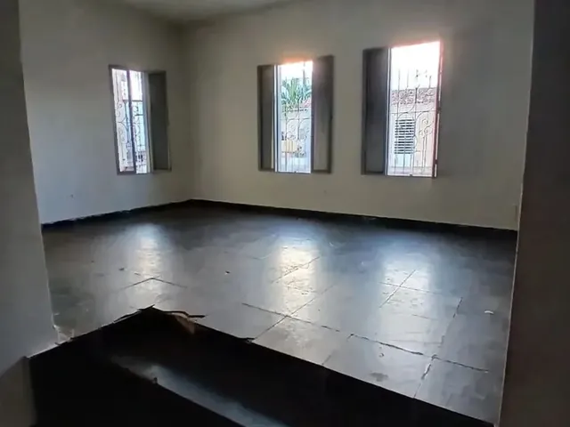 Imagem 2: Casa para Alugar com 3 Quartos no Tijucal