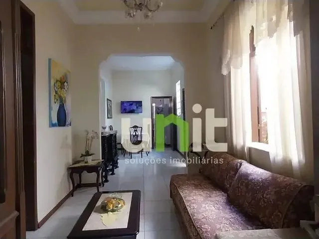 Imagem: Casa com 3 Dormitórios À Venda, 210 M²