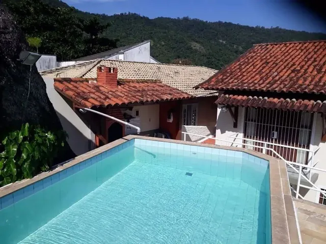 Imagem: Casa com 4 Quartos À Venda por R$ 1.500.000