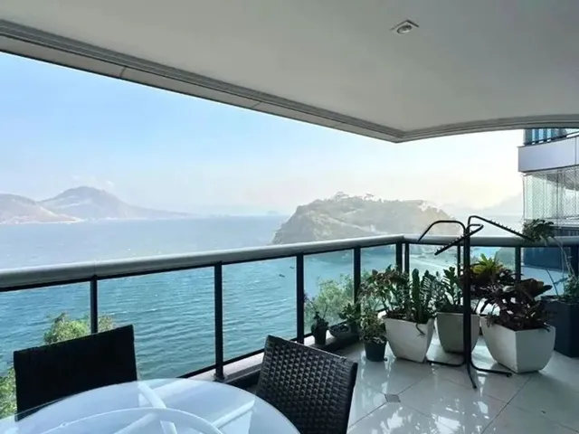 Imagem: Apartamento com 4 Dormitórios À Venda