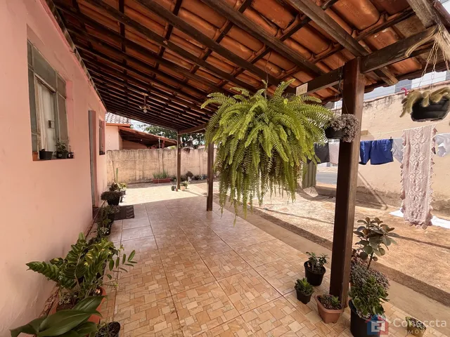 Imagem: Casa à Venda no Bairro Abner Afonso com