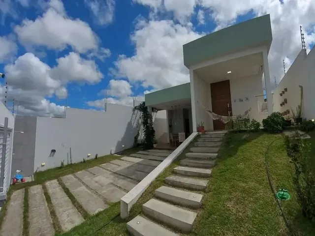 Imagem: Casa com 4 Quartos para Venda em Loteamento