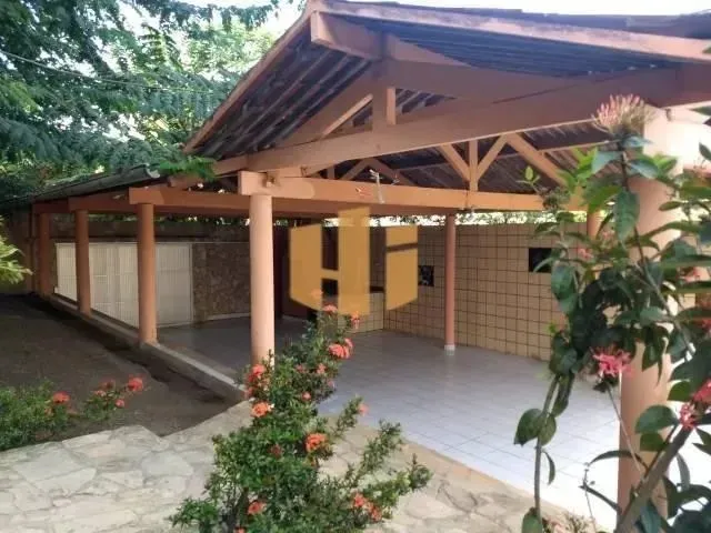 Imagem 4: Casa Espaçosa com Área de Lazer Completa em Carpina