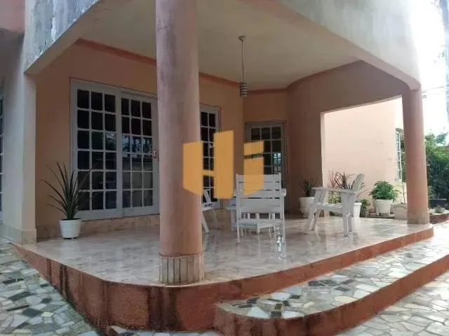 Imagem 12: Casa Espaçosa com Área de Lazer Completa em Carpina