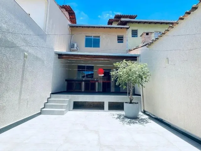 Imagem 11: Casa com 3 Quartos, 3 Vagas, 220M² de Área Construída, Bairro santa Amélia, Belo