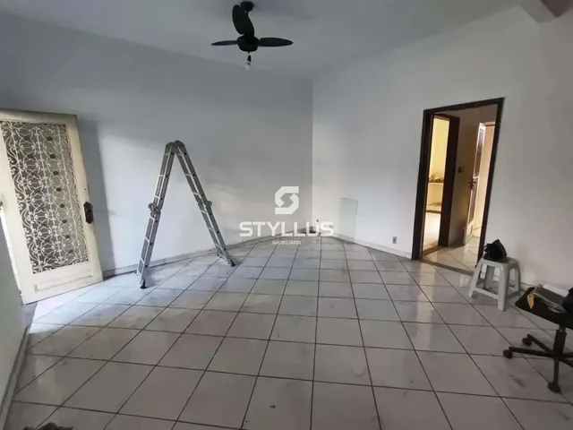 Imagem 16: Casa Triplex Exclusiva e Espaçosa no Méier com Localização Privilegiada! M69N