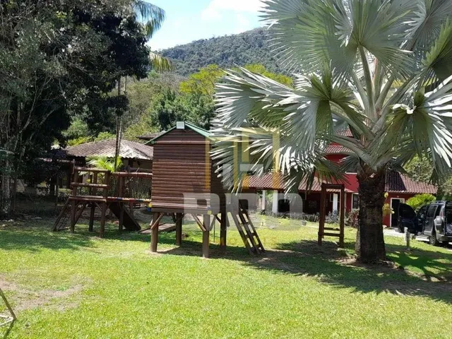 Imagem 1: Chácara com 3 Quartos À Venda, Glicerio - Macaé/Rj