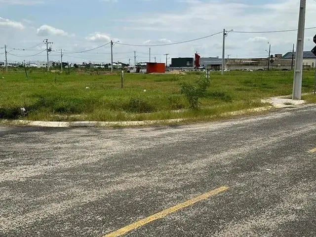 Imagem: O terreno possui 10m² de Área e está localizado em