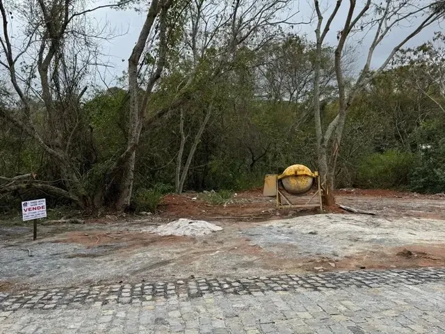 Imagem: Jardim Guanabara-Venda-Lote de 600 M2 (15X40